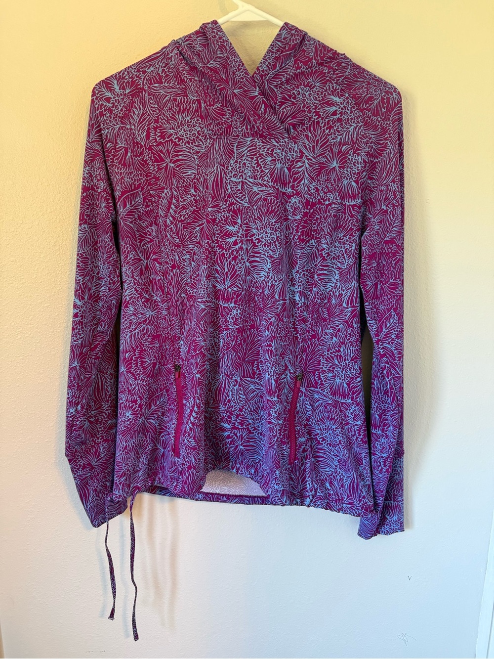 Title Nine Sunbuster Long Sleeve Hoodie Sun Shirt Rash Guard Swim Shirt Medium